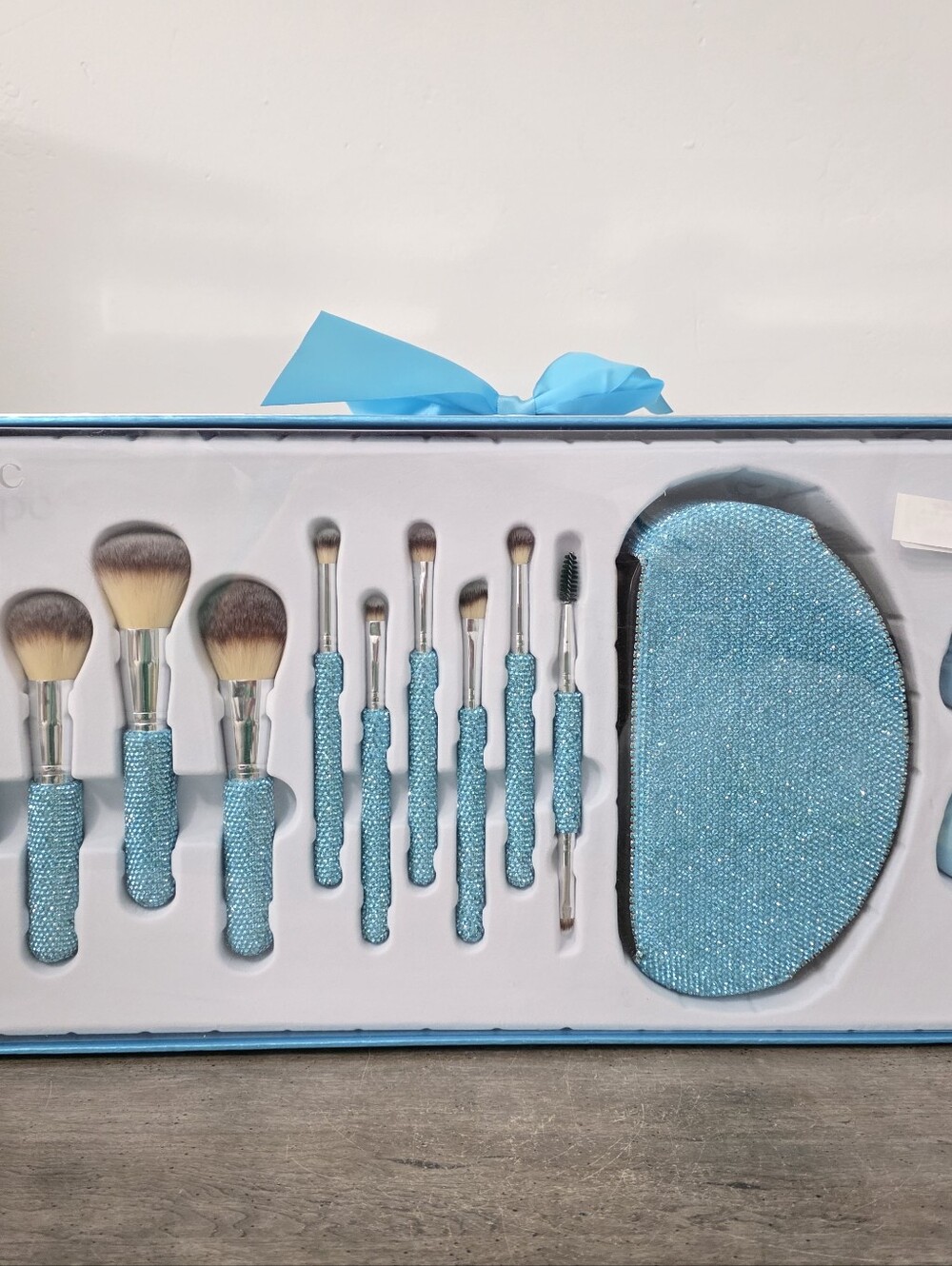 Glitz and Glam Blue Rhinstone 13 piece Cosmetic Brush Set New Viral